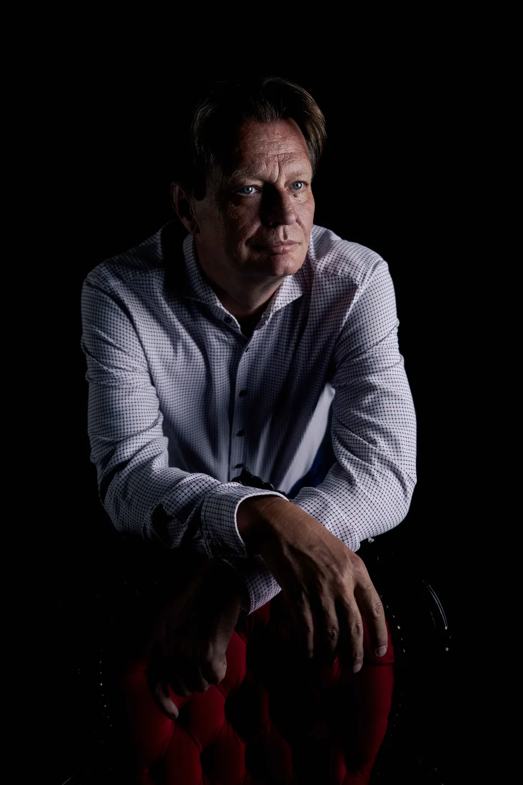 Peter Wenauer photographed in studio with cinematic lighting — Executive Story Vienna by Peter Scholz, schopho