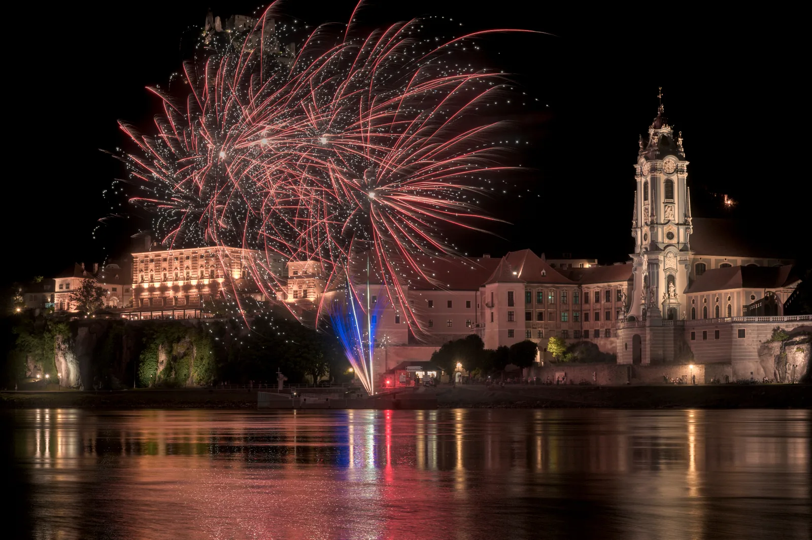 Nearly one hour of fireworks transforms the night sky above Dürnstein.